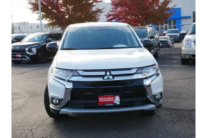 $8499 : Mitsubishi Outlander 2016 ES image 9