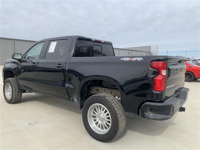 $41650 : 2020 Silverado 1500 RST Truck image 3