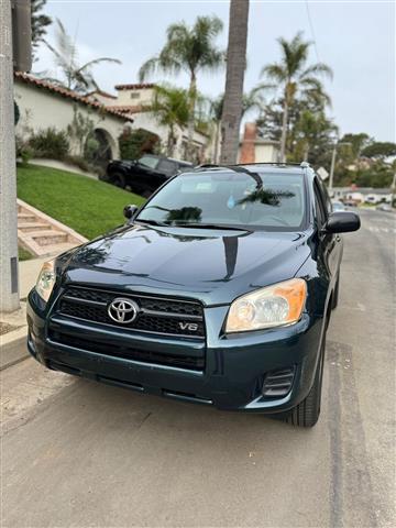 $7200 : Toyota RAV4  sport image 7