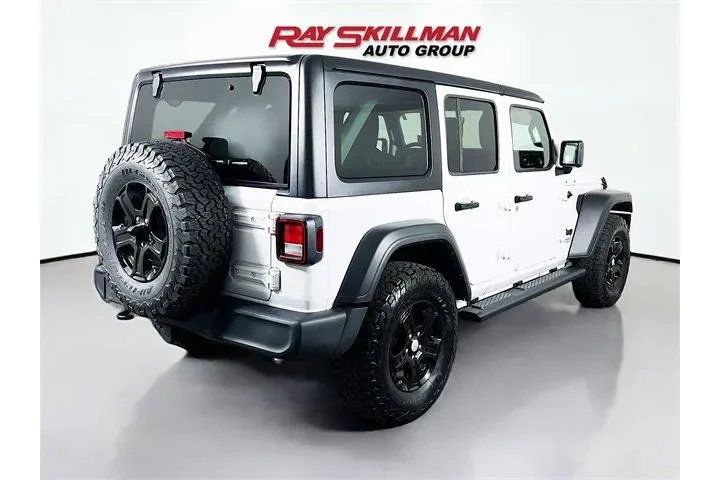 $34975 : Jeep Wrangler Unlimited 2021 image 7