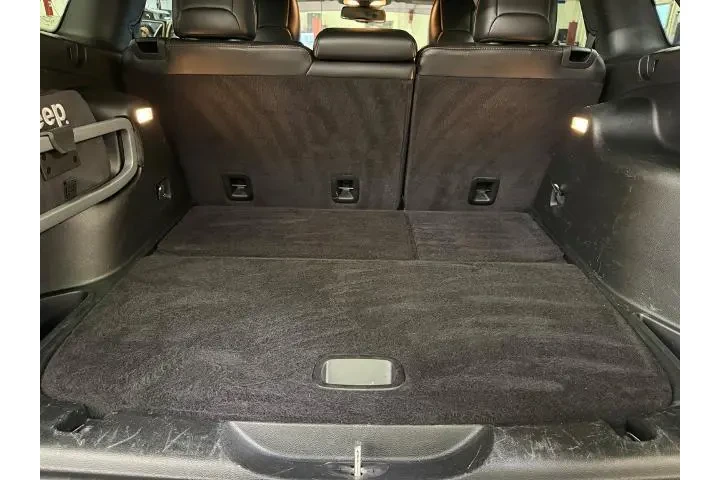 $11900 : Jeep Cherokee 2017 4x4 Trail image 7