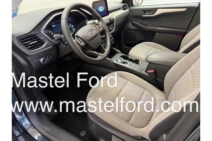 $20900 : Ford Escape 2022 AWD SE 4dr image 4