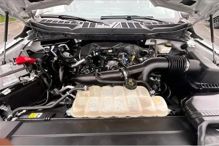 $26804 : Ford F-150 2021 4x2 XL 4dr S image 10