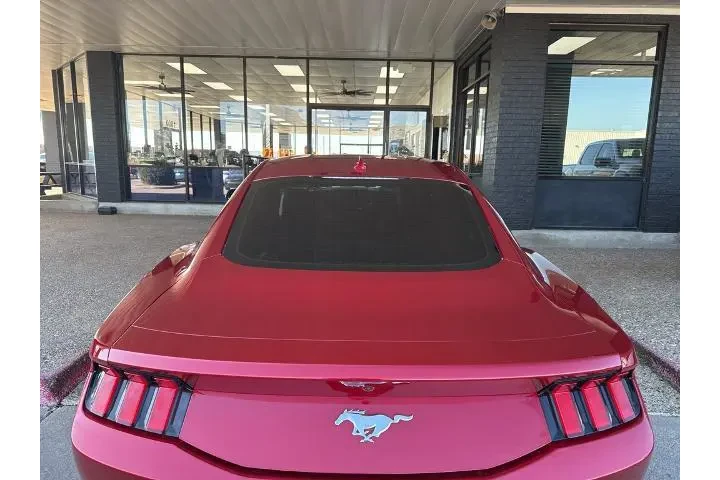 $25153 : Ford Mustang 2024 EcoBoost 2 image 5