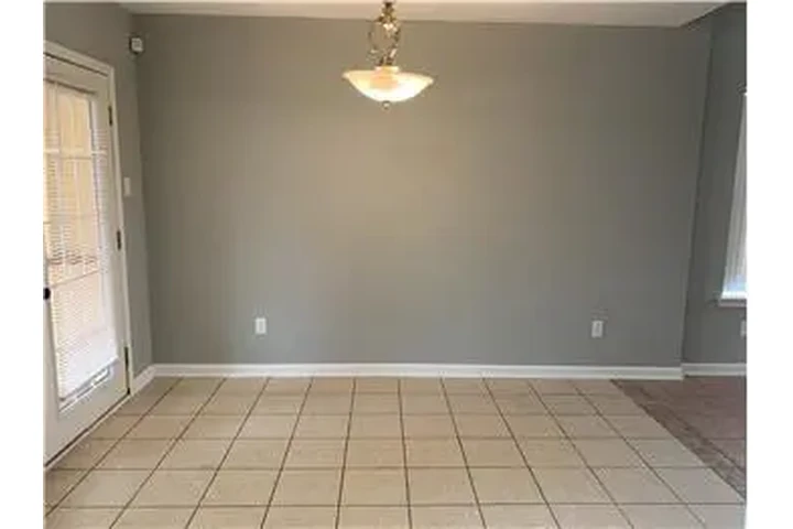 $1500 : Rental property with 3 bedro image 9