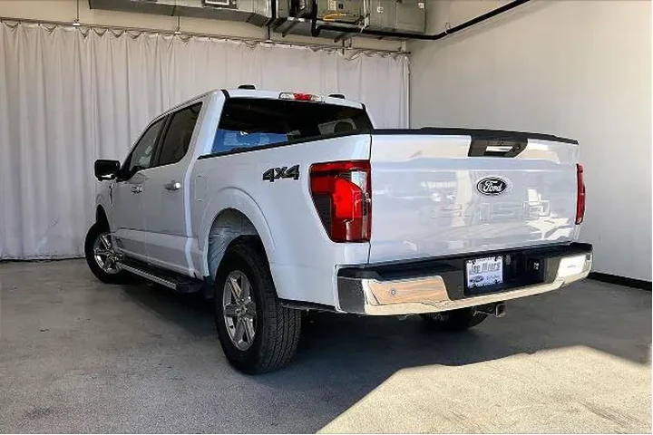 $38981 : Ford F-150 2024 4x4 XLT 4dr image 5