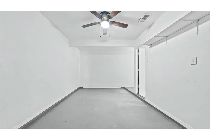 $2050 : casa de renta image 3