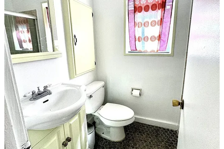 $2150 : HOUSE FOR RENT IN LOS ANGELES image 3