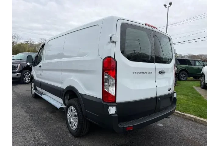 $34700 : Ford Transit 2024 250 3dr SW image 4
