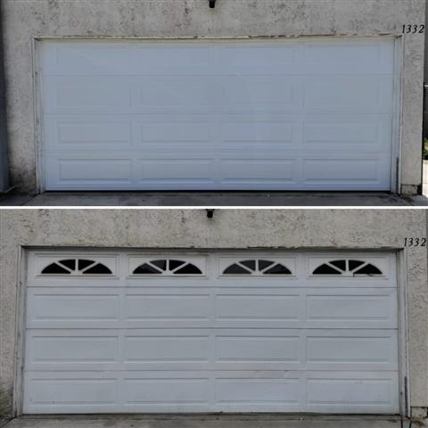 Roll up garage door / Puerta image 2