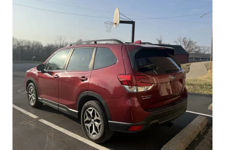 $10999 : 2021 Forester Premium image 6