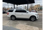 2019 Expedition XLT 2WD thumbnail