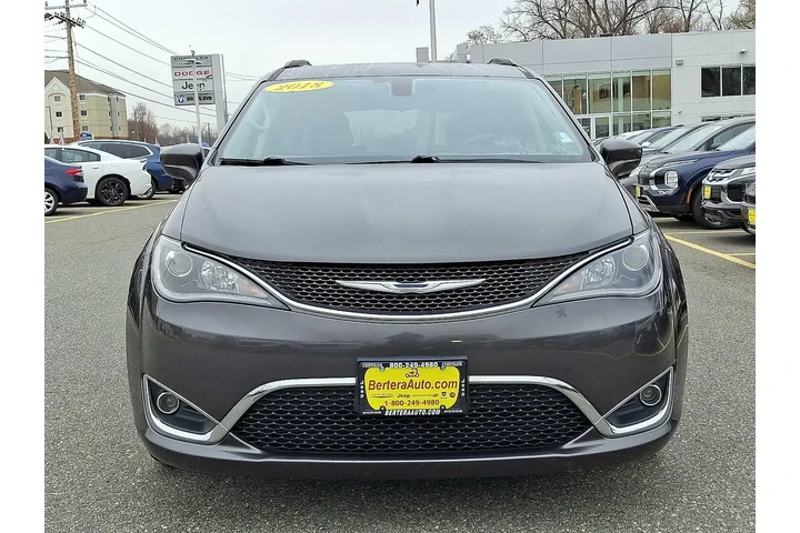 $14599 : Chrysler Pacifica 2018 Touri image 2