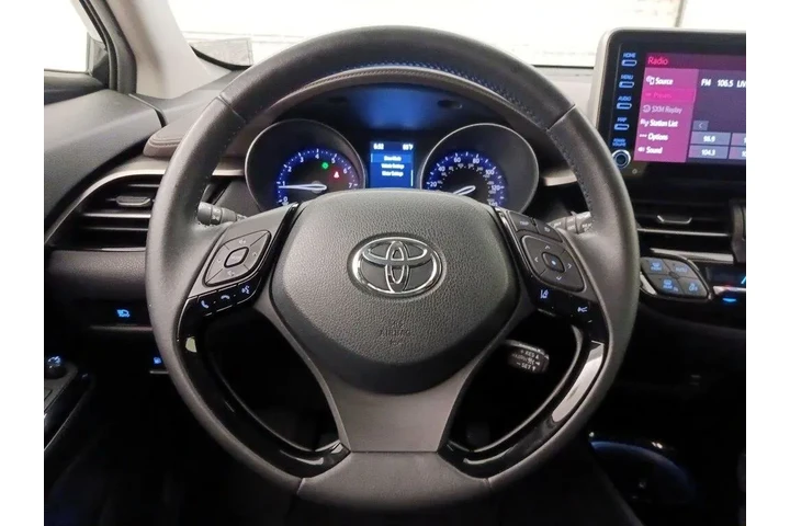 $21998 : Toyota C-HR 2021 Limited 4dr image 10