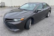 $18991 : PRE-OWNED 2018 TOYOTA CAMRY LE thumbnail