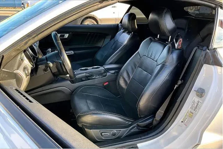 $17708 : Ford Mustang 2019 EcoBoost P image 8