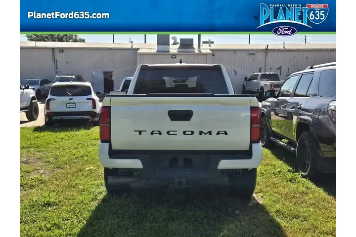 $35213 : Toyota Tacoma 2025 4x2 SR5 4 image 5