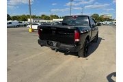 $15980 : 2014 RAM 1500 4WD Crew Cab 14 thumbnail