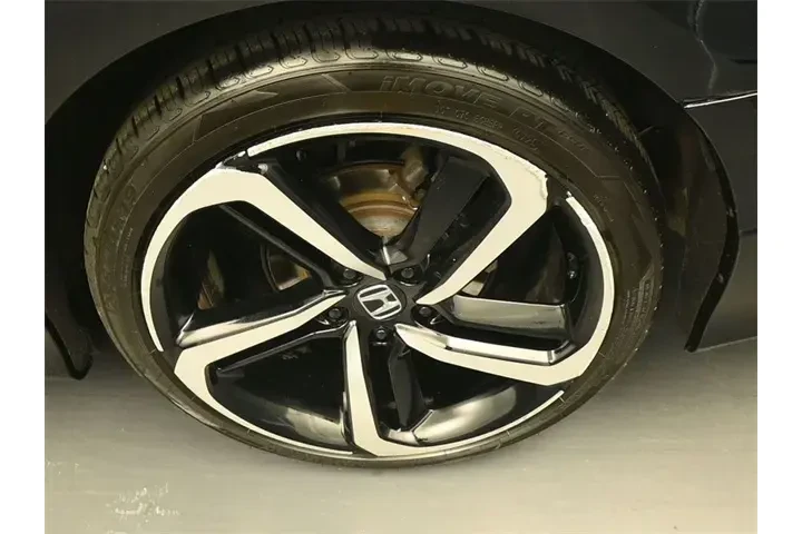 $18367 : Honda Accord 2018 Sport 4dr image 9