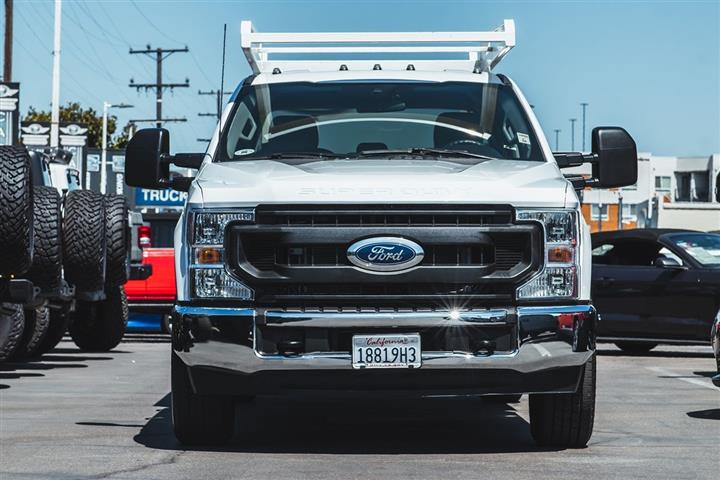 2021 Super Duty F-350 SRW XL image 5