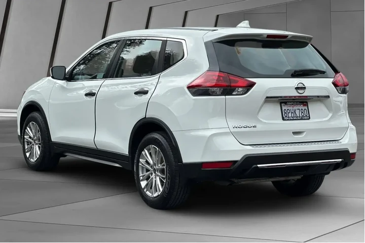 $13700 : Nissan Rogue 2020 S 4dr Cros image 10