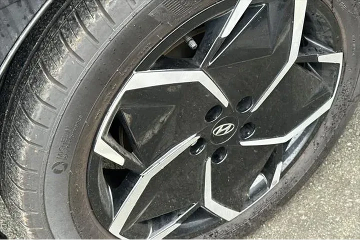 $25990 : Hyundai IONIQ 5 2024 SEL 4dr image 4