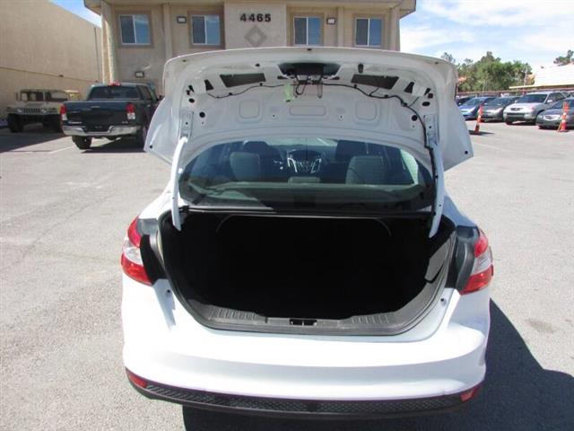 $5995 : 2013 Focus SE image 6