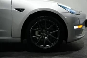 $20557 : 2018 Model 3 Long Range Batte thumbnail
