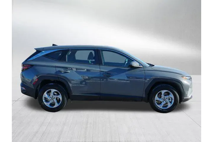 $24300 : Hyundai TUCSON 2024 AWD SE 4 image 8