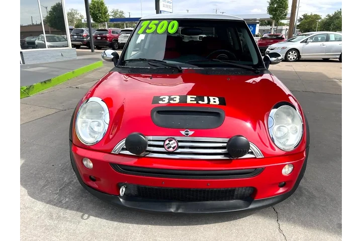 2004 MINI Cooper S image 2