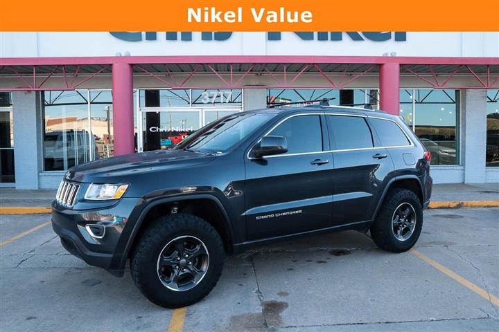 $14479 : 2016 Grand Cherokee Laredo image 1