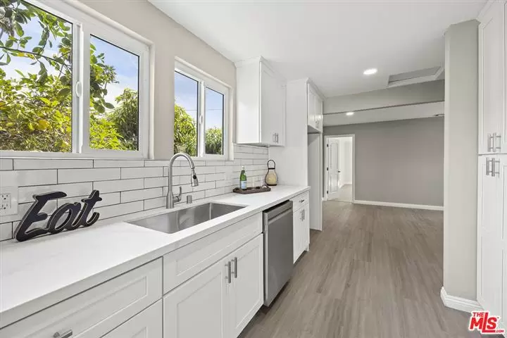 $1250 : Habitación privada con baño image 5