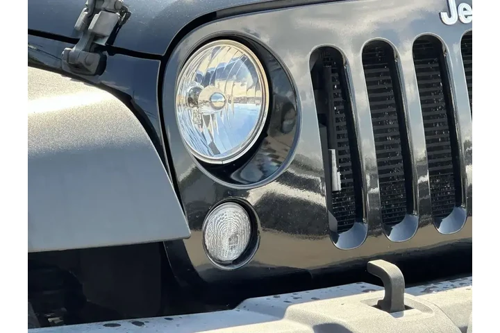 $13555 : Jeep Wrangler Unlimited 2017 image 8