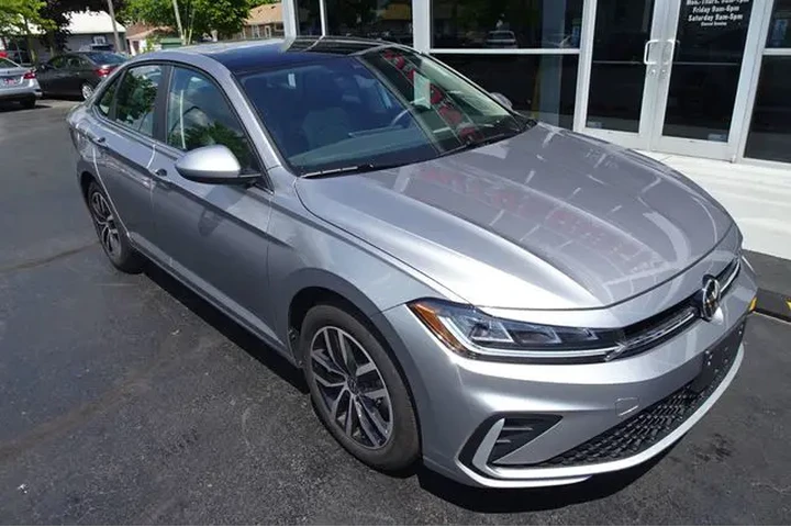 $22999 : 2025 Jetta image 9