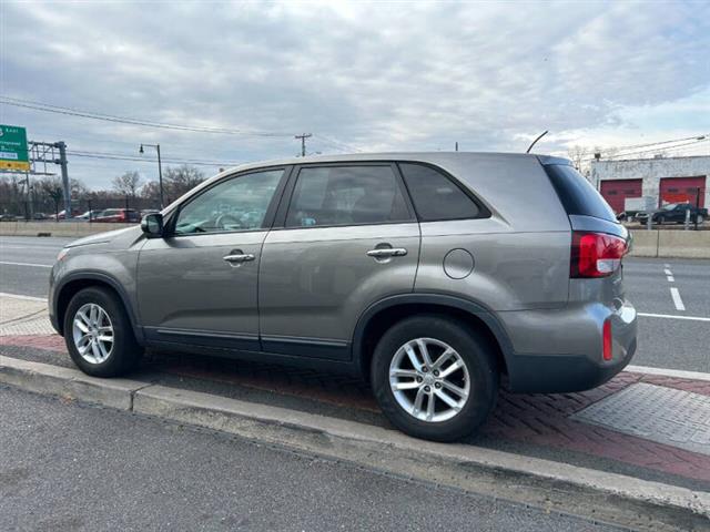 $7995 : 2015 Sorento LX image 7