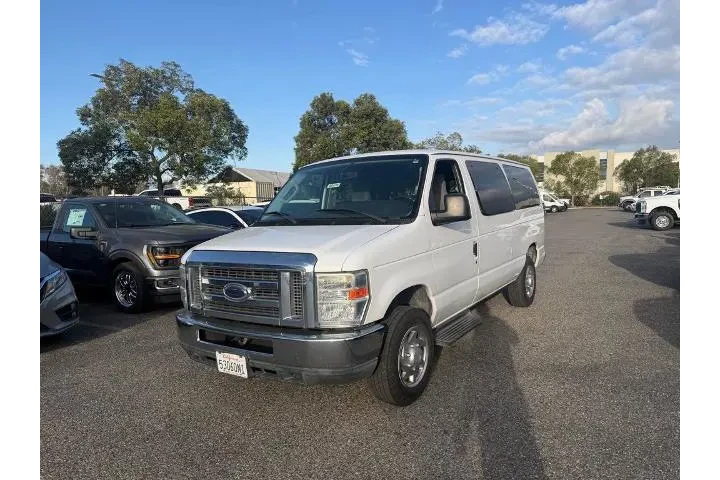 $13900 : Ford E-Series 2013 E-350 SD image 1