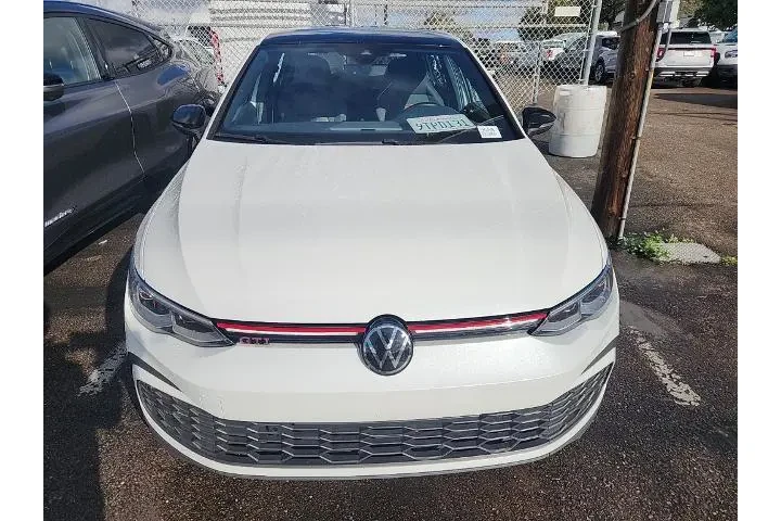 $28991 : Volkswagen Golf GTI 2023 40t image 2