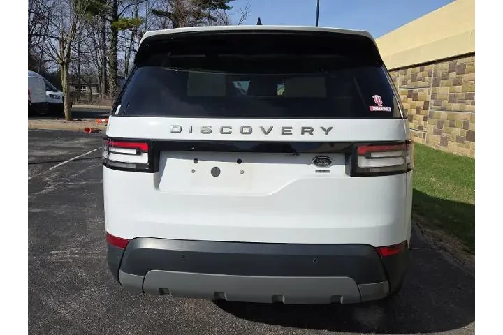 $13999 : Land Rover Discovery 2017 AW image 8
