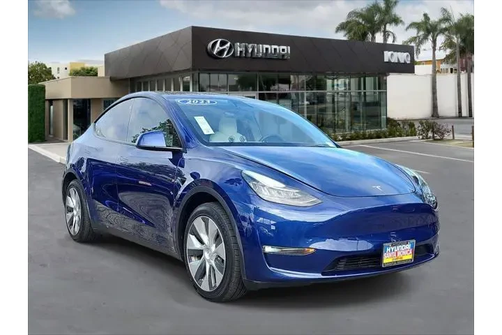 $25995 : Tesla Model Y 2023 AWD Long image 1