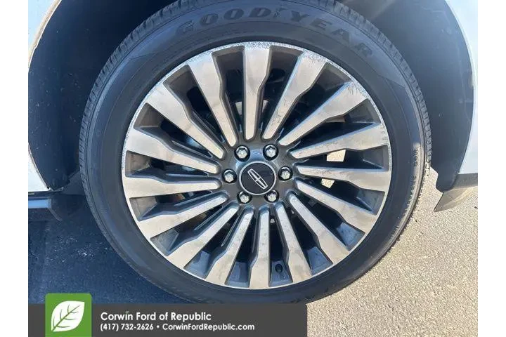 $29989 : Lincoln Navigator 2019 4x4 R image 4