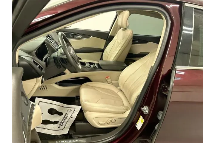 $19895 : Lincoln Nautilus 2019 AWD Re image 9