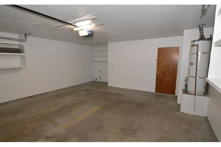 $1300 : Nice 2 bedroom 2 bath apartmen image 8