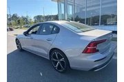 $33430 : Volvo S60 2023 AWD B5 Core B thumbnail