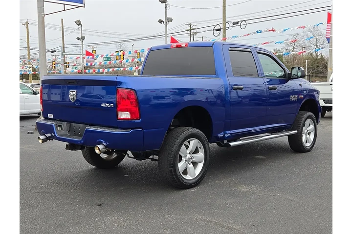 2017 RAM 1500 Tradesman Crew image 6