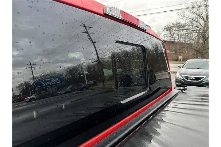 $40000 : Ford F-150 2023 4x4 XLT 4dr image 4