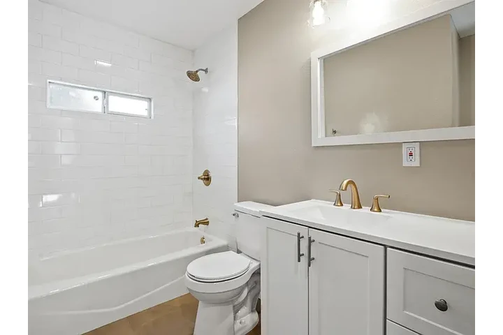 $900 : New Laminate Flooring Through image 7
