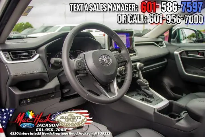 $32695 : Toyota RAV4 2024 XLE Premium image 6