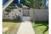 $950 : Couple This spacious 1-bedroom thumbnail