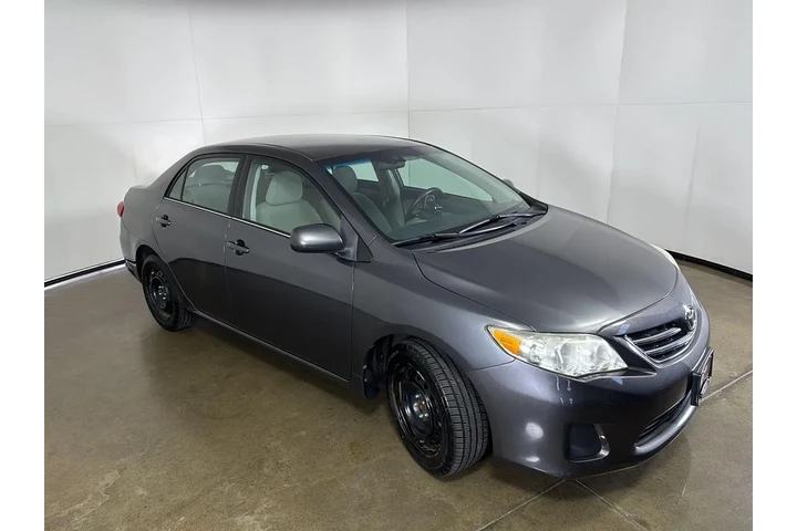 $15000 : 2013 Corolla LE image 7