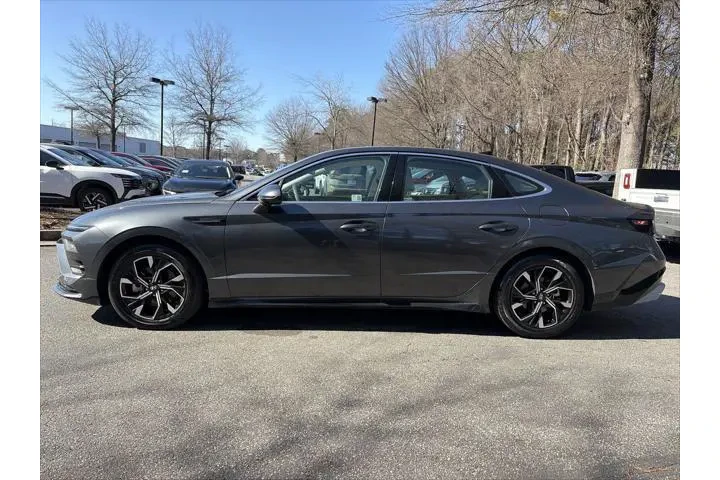 $20266 : Hyundai SONATA 2024 SEL 4dr image 2